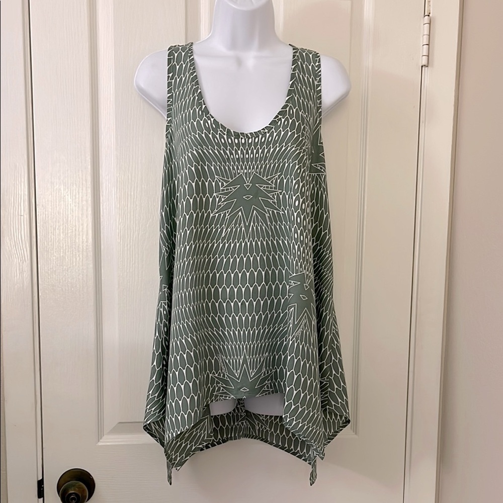 NWT Manuhealii Flyaway Tank Pineapple Agave M